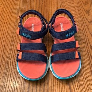 Skechers Women On-The-GO Max Cushioning Sandals